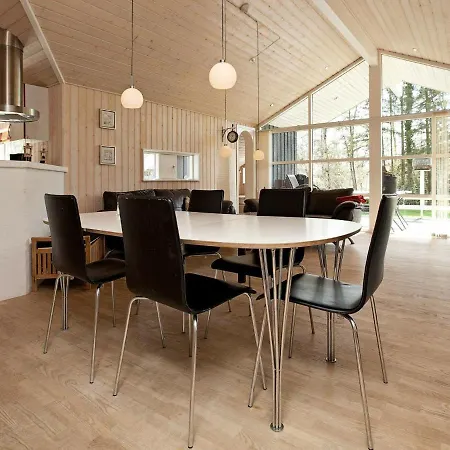 Three-bedroom Holiday In Gorlev 2